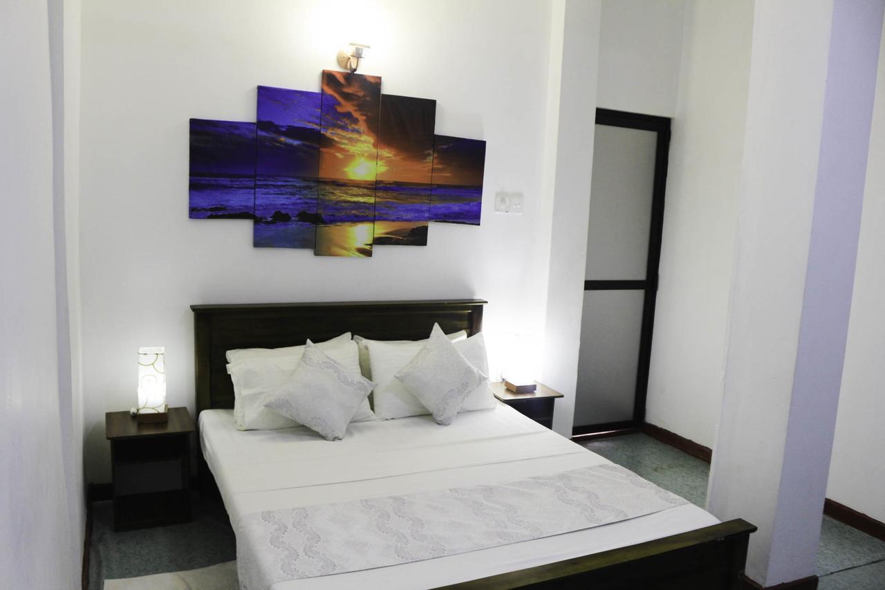 Yoho Travellers Residence Kandy Extérieur photo