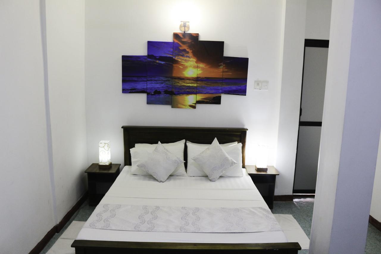 Yoho Travellers Residence Kandy Extérieur photo