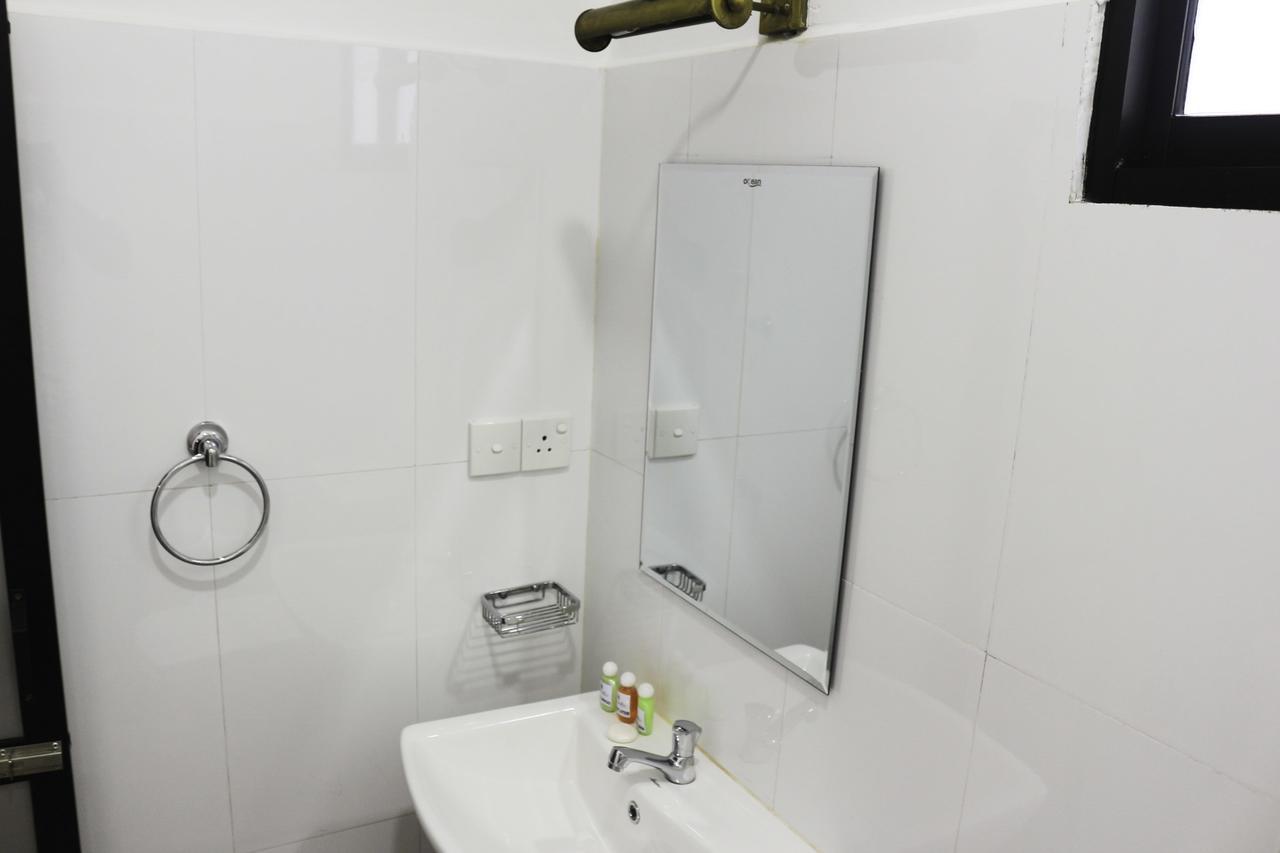 Yoho Travellers Residence Kandy Extérieur photo